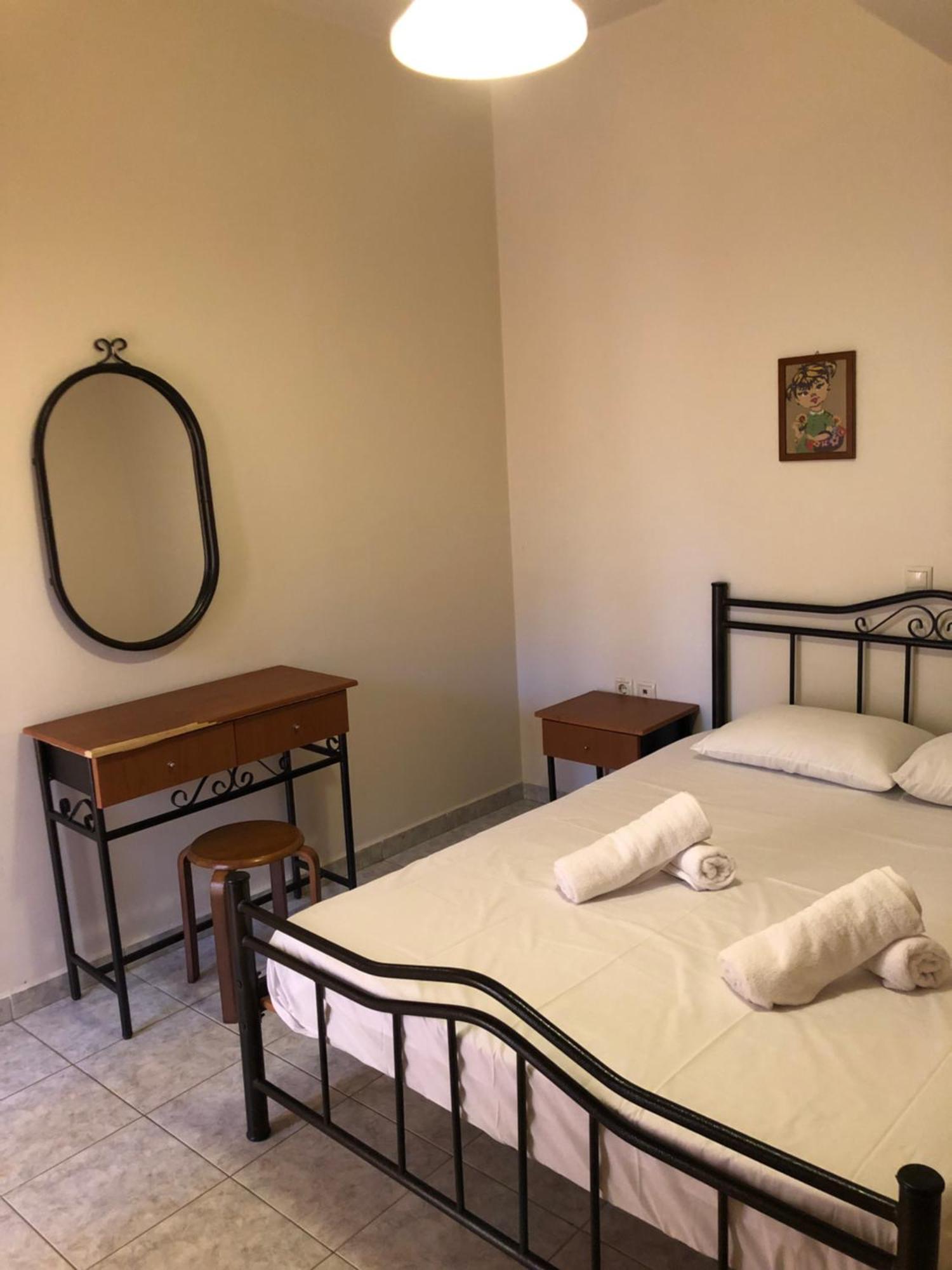 Blue Sky Apartments Makry Gialos  Room photo