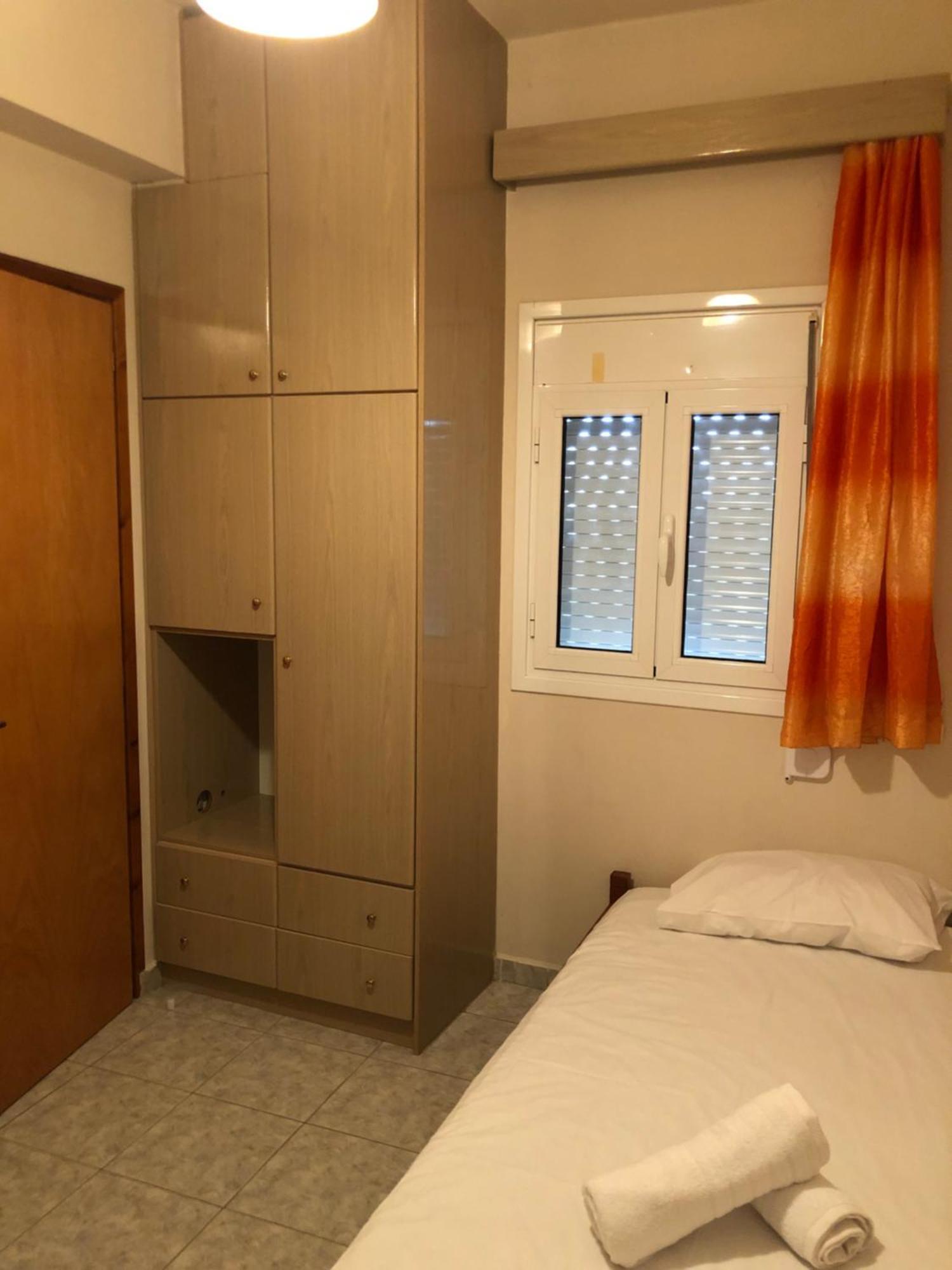 Blue Sky Apartments Makry Gialos  Room photo