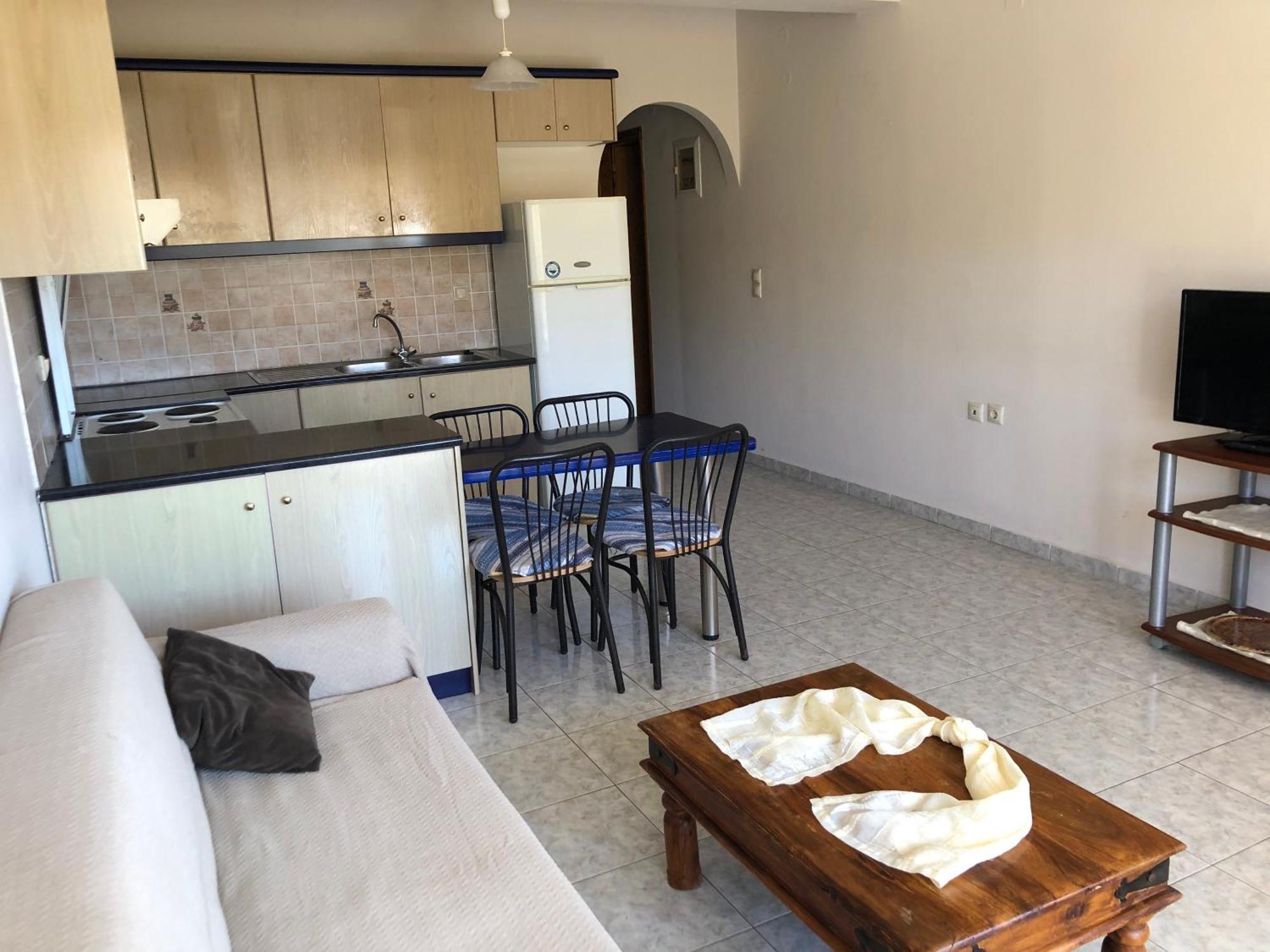 Blue Sky Apartments Makry Gialos  Exterior photo