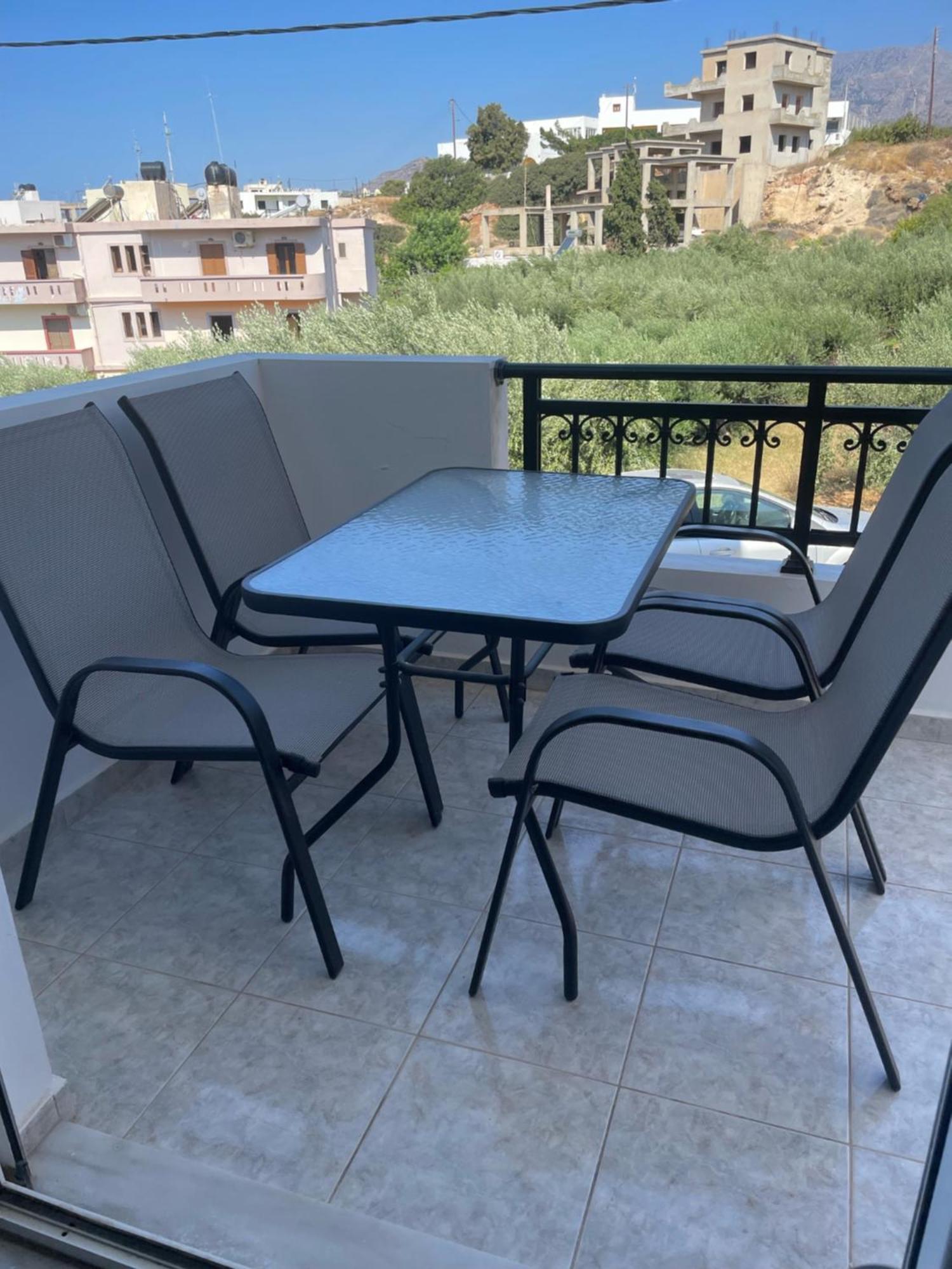 Blue Sky Apartments Makry Gialos  Exterior photo