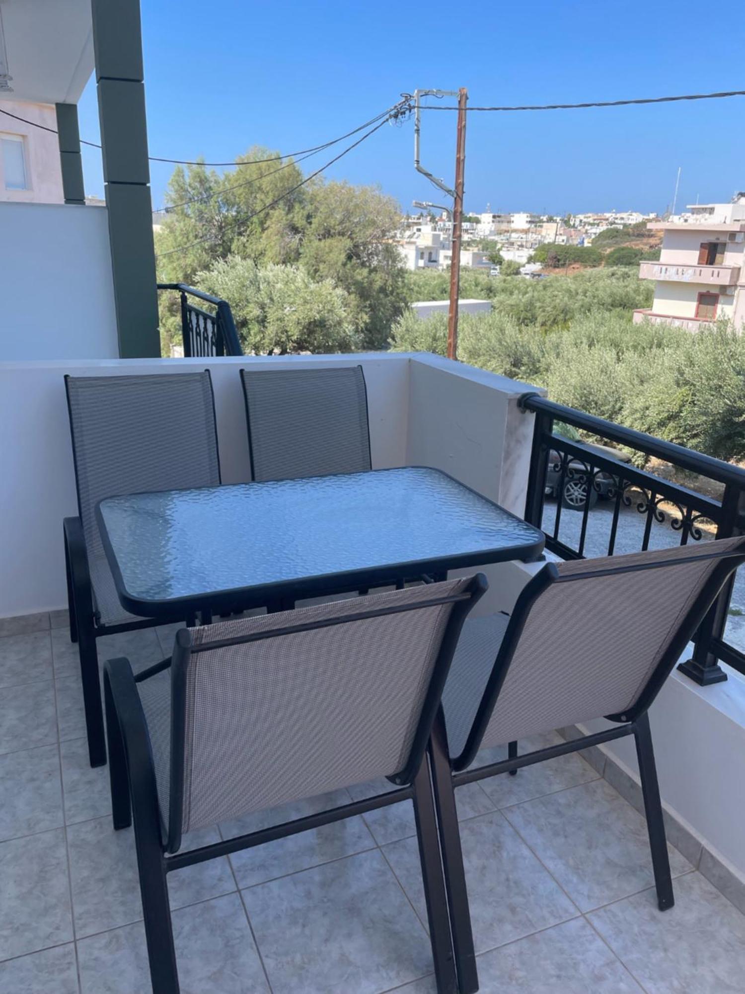 Blue Sky Apartments Makry Gialos  Exterior photo