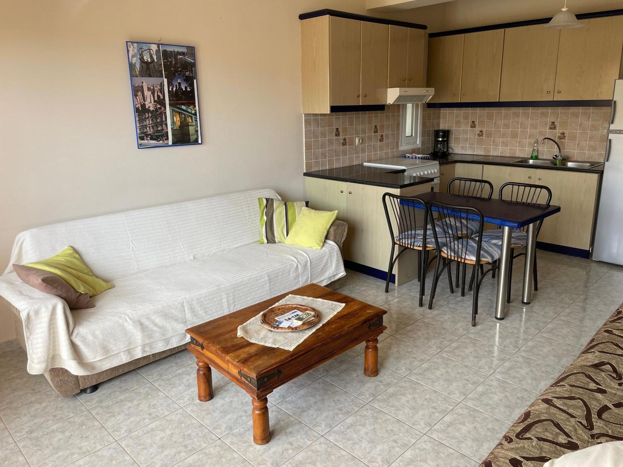 Blue Sky Apartments Makry Gialos  Exterior photo